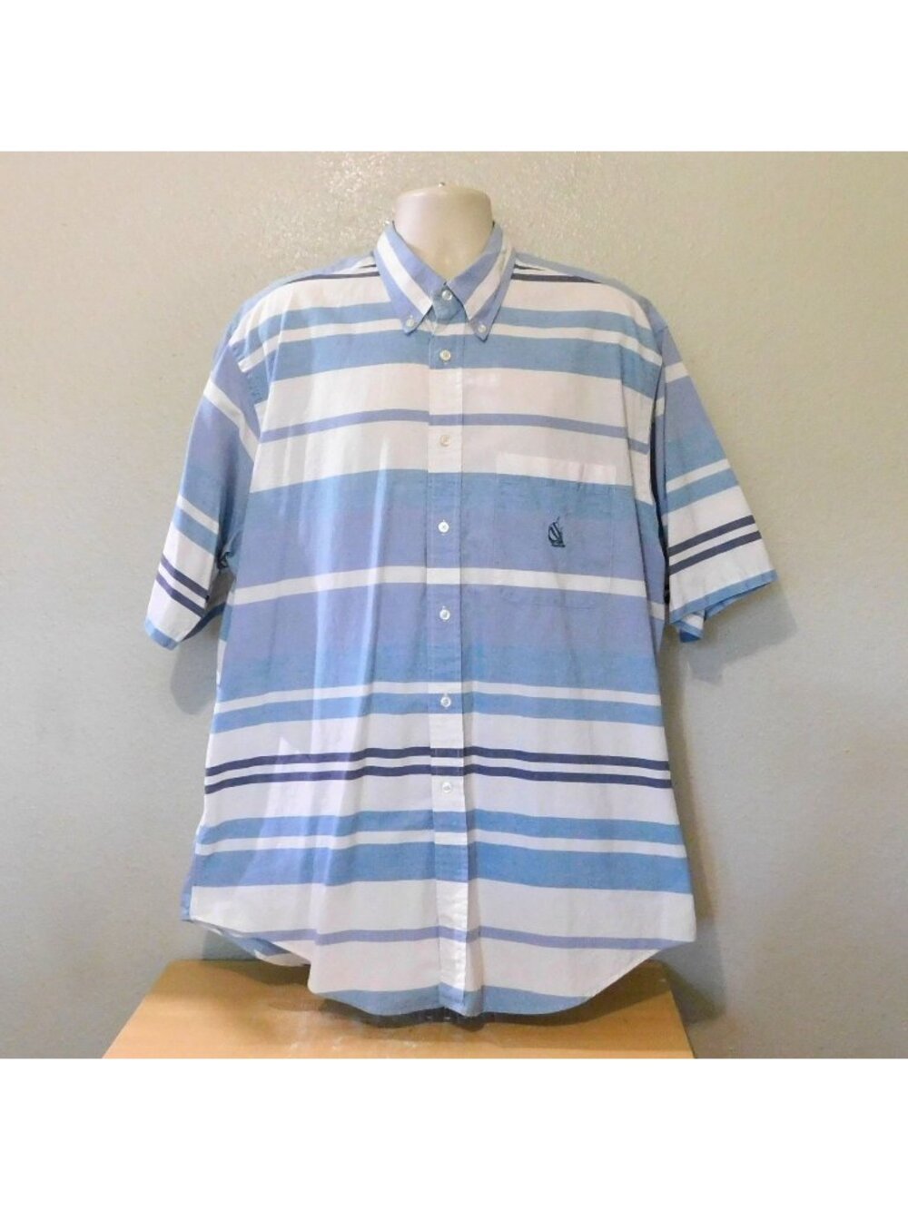 Nautica Button-Up Shirt Mens XL Blue White Stripes Short Sleeve Casual Cotton